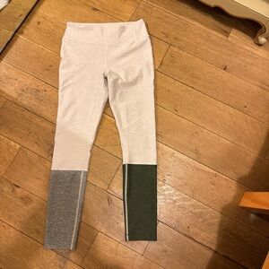 Outdoor Voices Women's Colorblock Leggings in Gray and Green